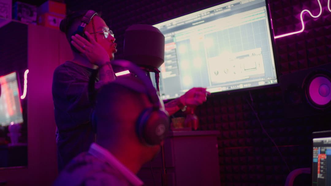 Puro R.A.P. backdrop 5