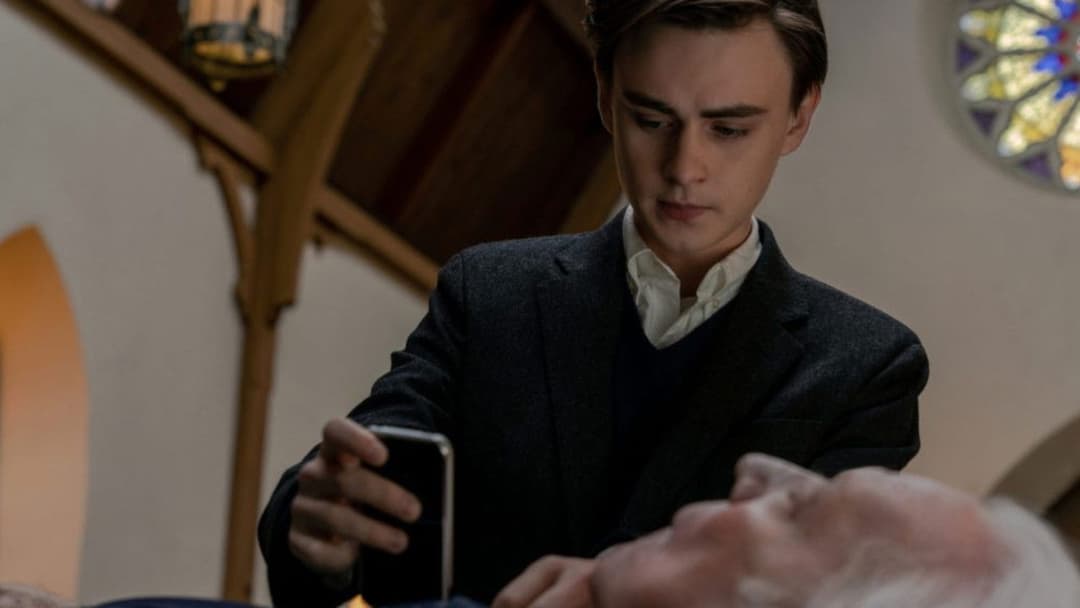 Телефон містера Герріґена backdrop 2