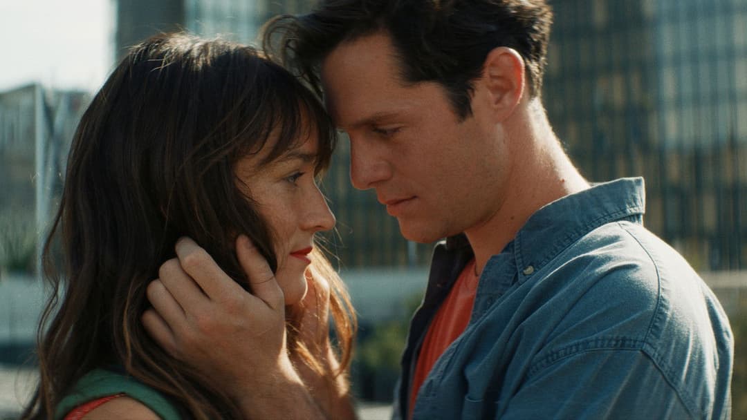 Les Amours d’Anaïs backdrop 4