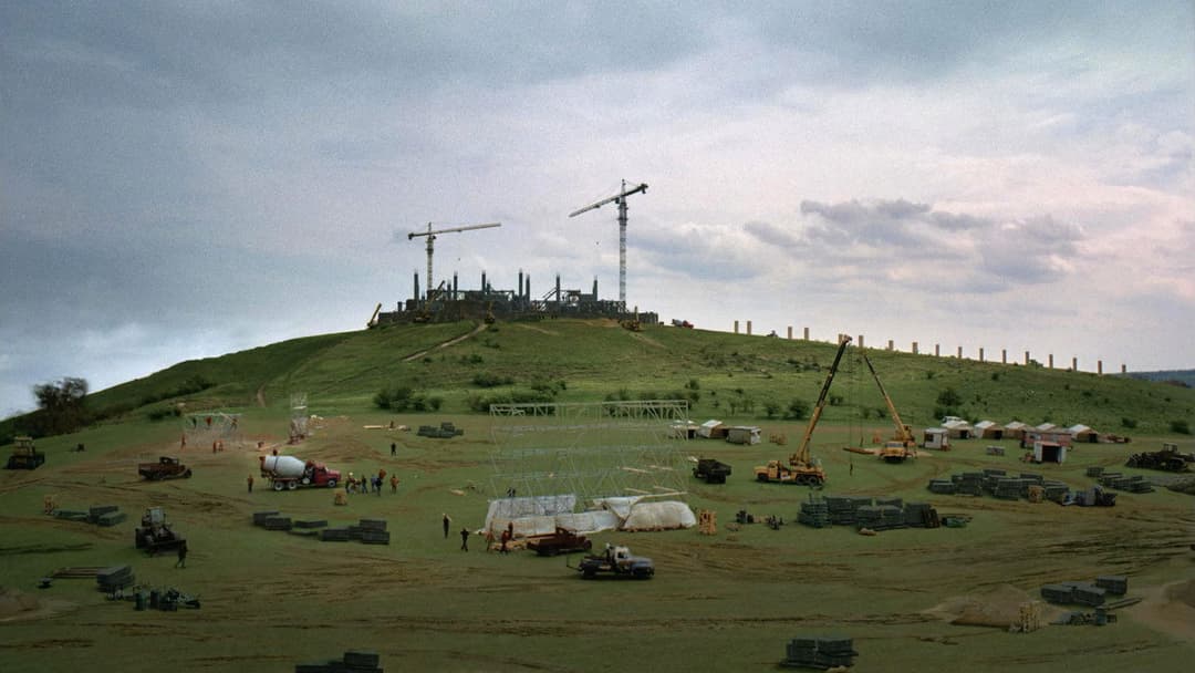 Der Brutalist backdrop 7