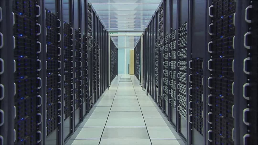 Particle Fever: Die Jagd nach dem Higgs backdrop 1