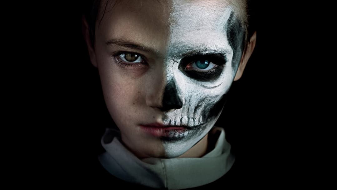 Омен: Переродження backdrop 18