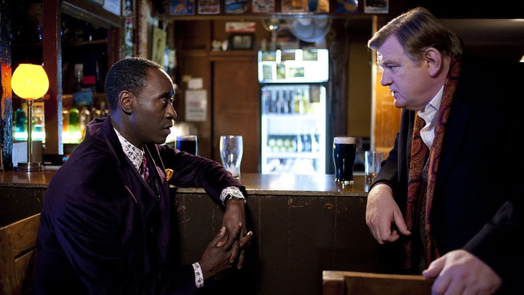 The Guard - Ein Ire sieht schwarz backdrop 10