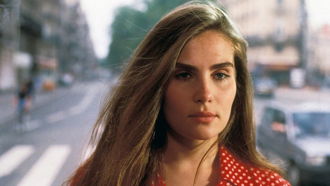 Bitter Moon backdrop 10