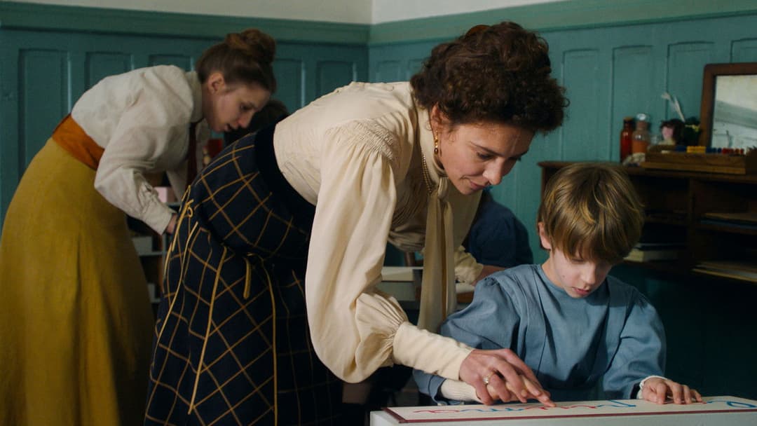 La nouvelle femme backdrop 7