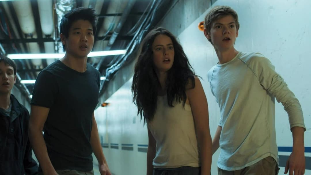 Той, що біжить лабіринтом: Випробування вогнем backdrop 11