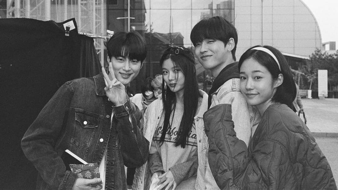 20th Century Girl backdrop 9