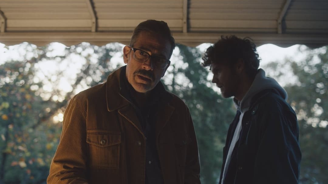 Сусідська варта backdrop 12