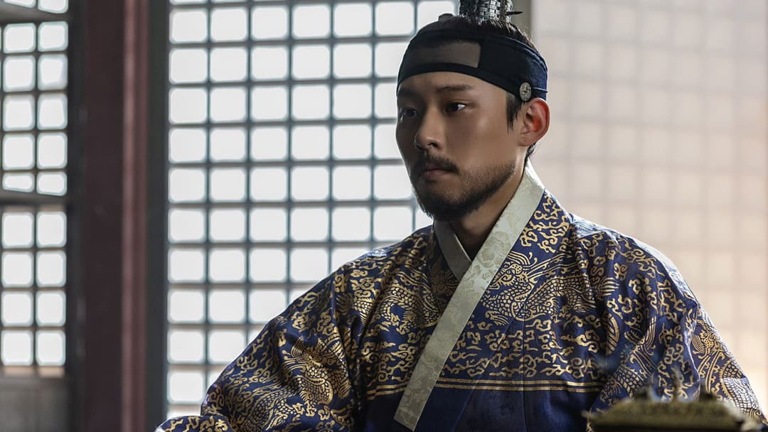 The Night Owl backdrop 11