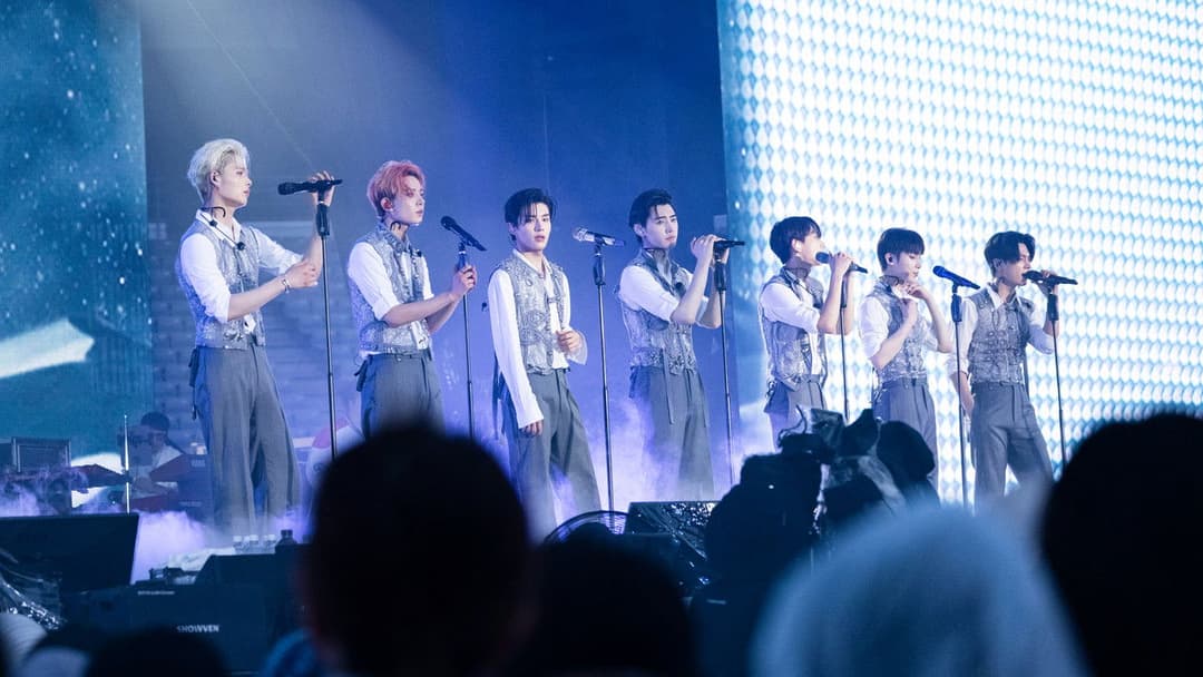 ENHYPEN [WALK THE LINE SUMMER EDITION] IN CINEMAS backdrop 1