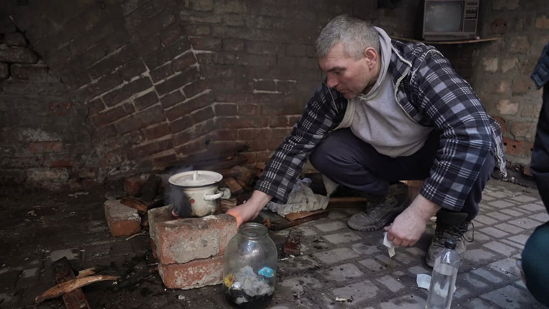 20 Tage in Mariupol backdrop 4