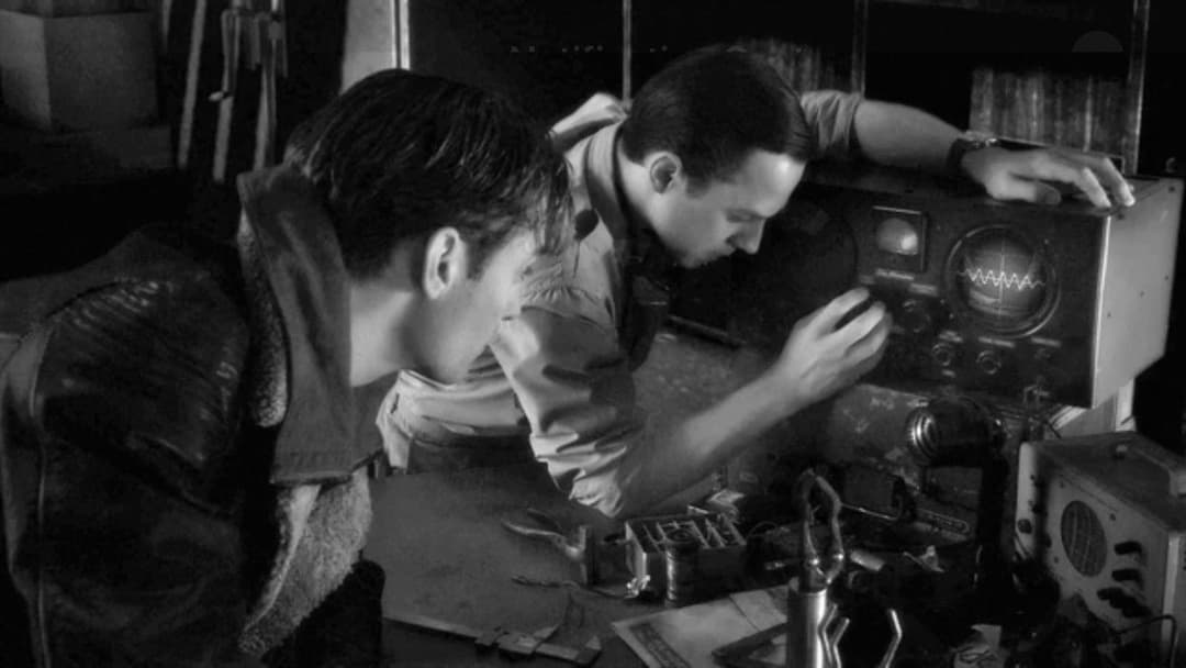 Sky Captain and the World of Tomorrow backdrop 11