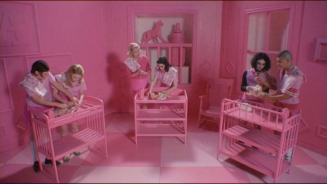 Weil ich ein Mädchen bin backdrop 9