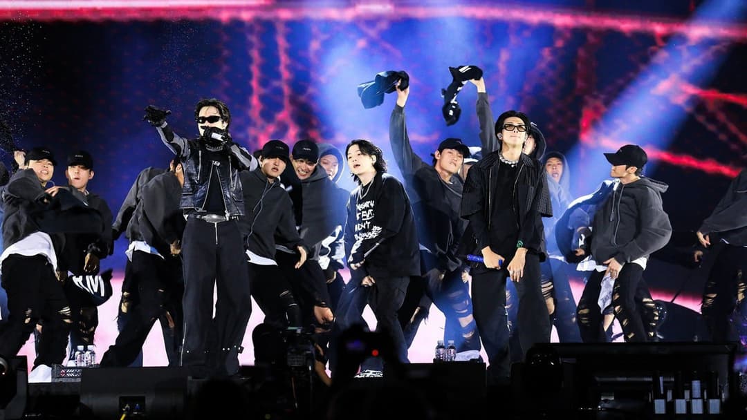 방탄소년단: 옛 투 컴 인 시네마 backdrop 1