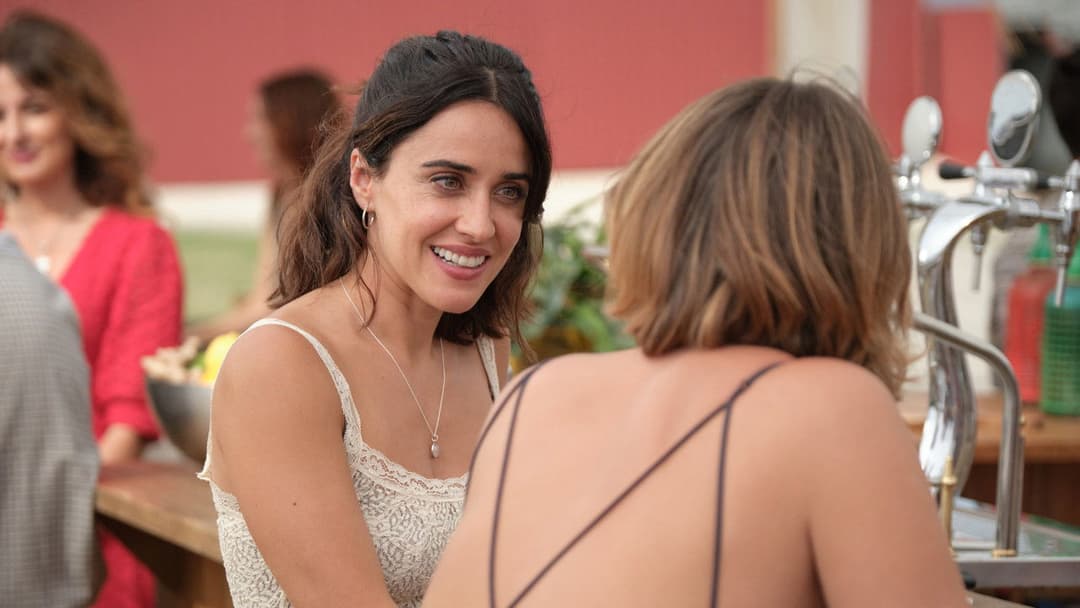 Casa en flames backdrop 4