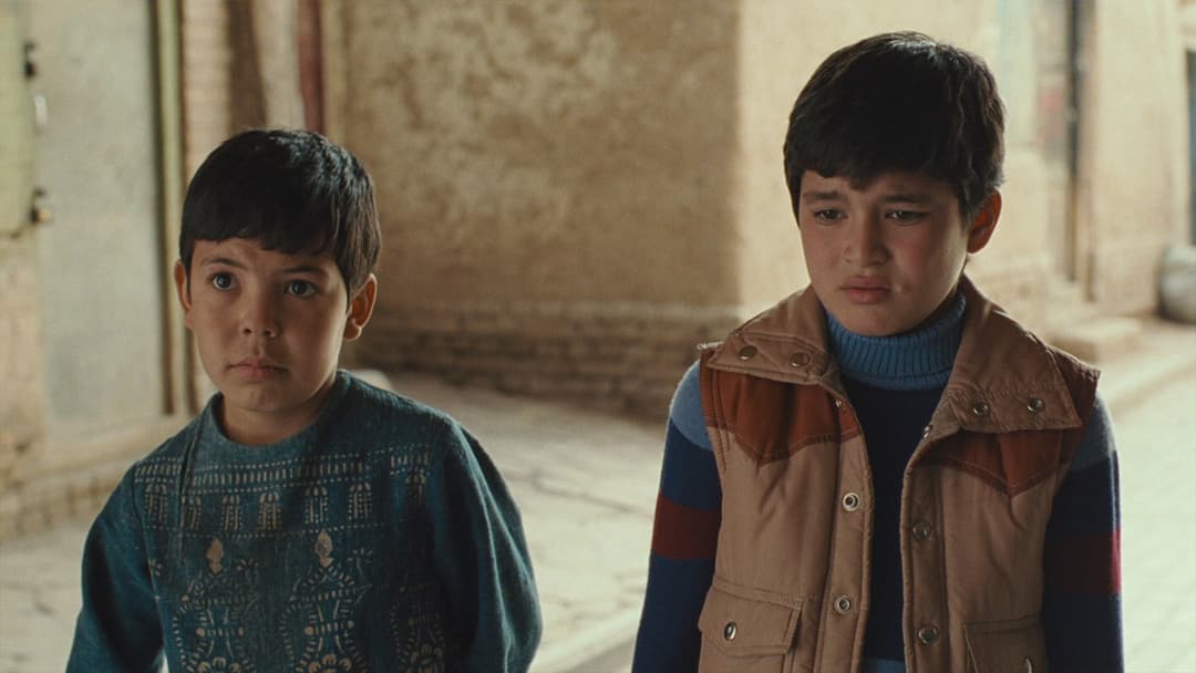 Той, що біжить за вітром backdrop 7