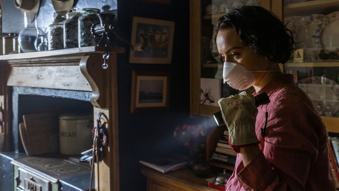 We Bury the Dead backdrop 2