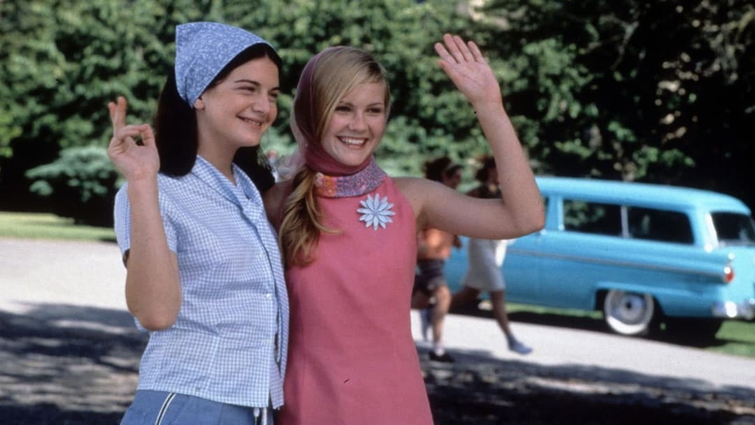 Strike - Mädchen an die Macht! backdrop 9