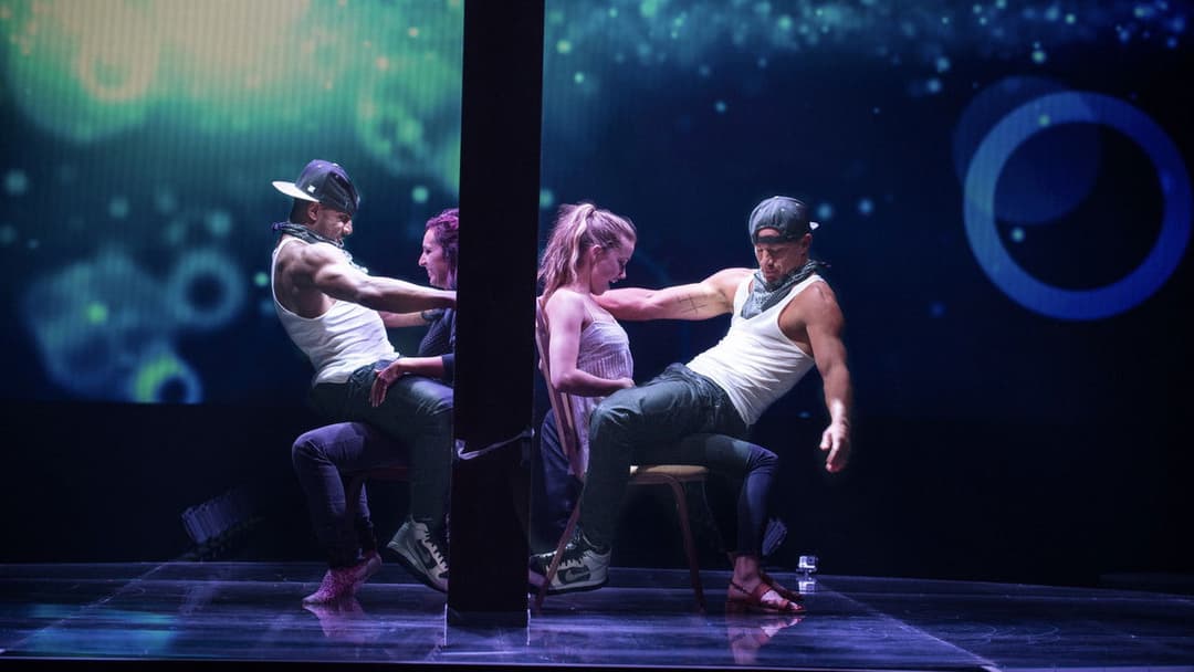 Супер-Майк XXL backdrop 5