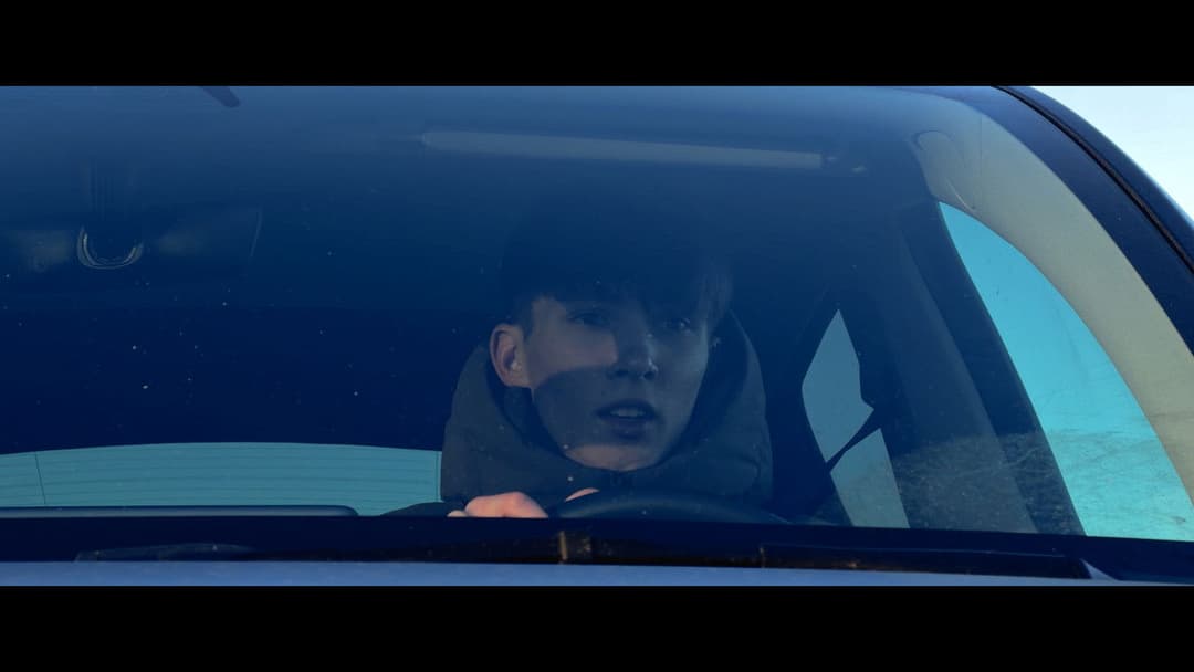 The Disconnected backdrop 6