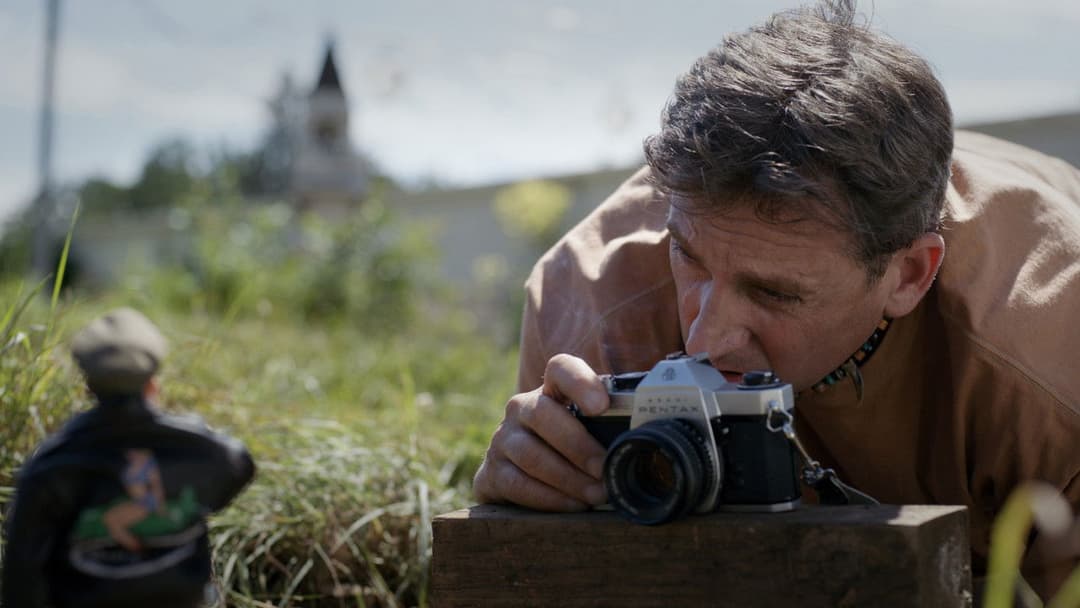 Willkommen in Marwen backdrop 9