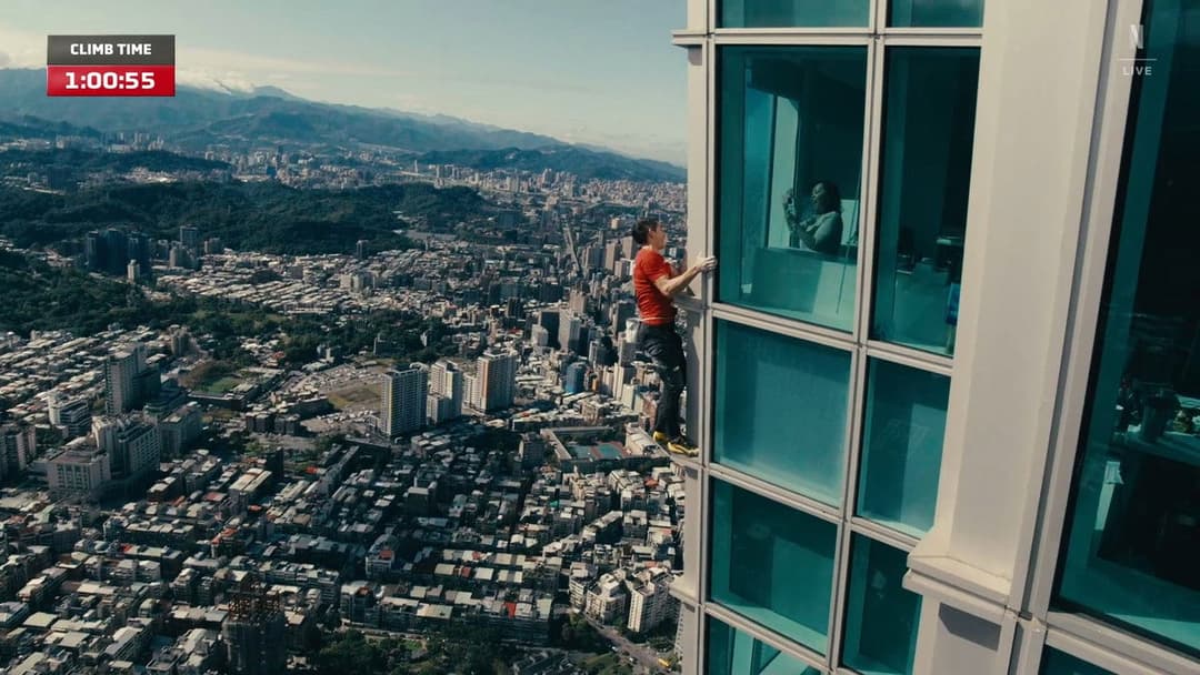 Skyscraper Live backdrop 14