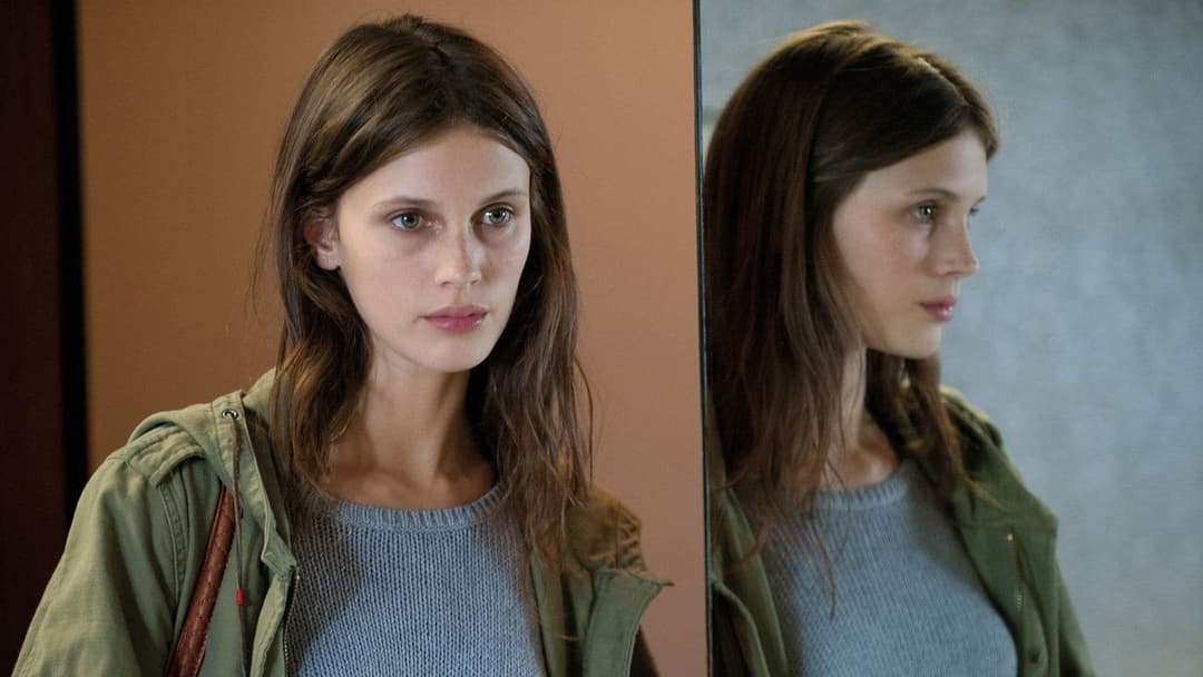 Молода і прекрасна backdrop 6