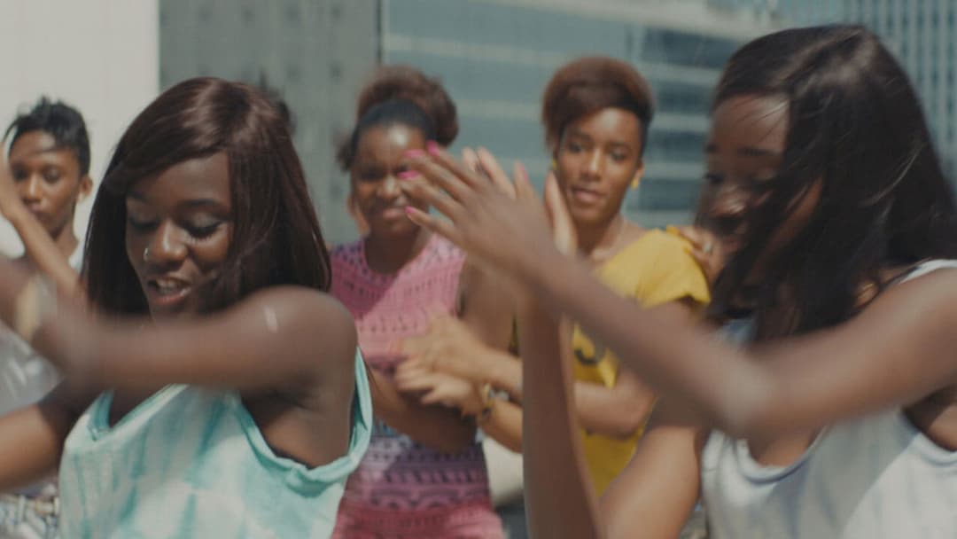 Bande de filles backdrop 6