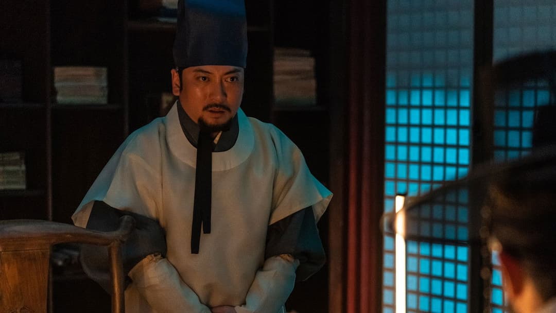 The Night Owl backdrop 7