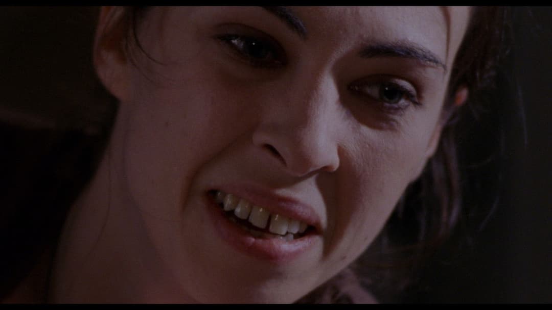 В моїй шкірі backdrop 7