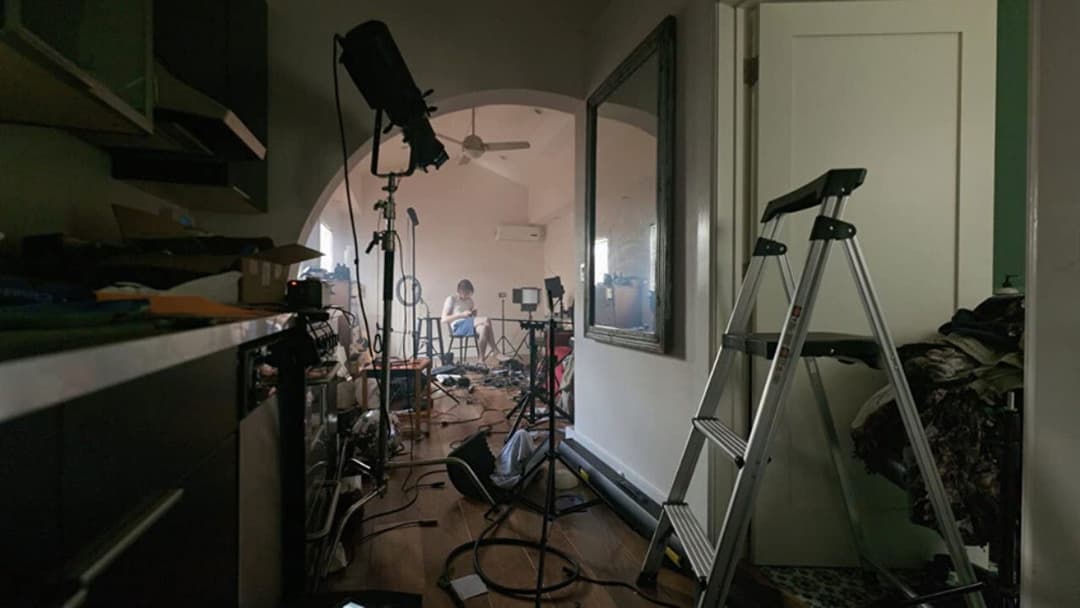 Bo Burnham: Inside backdrop 14