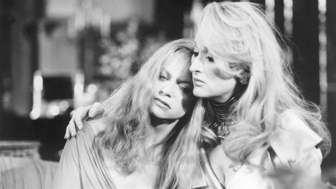 Смерть їй пасує backdrop 13