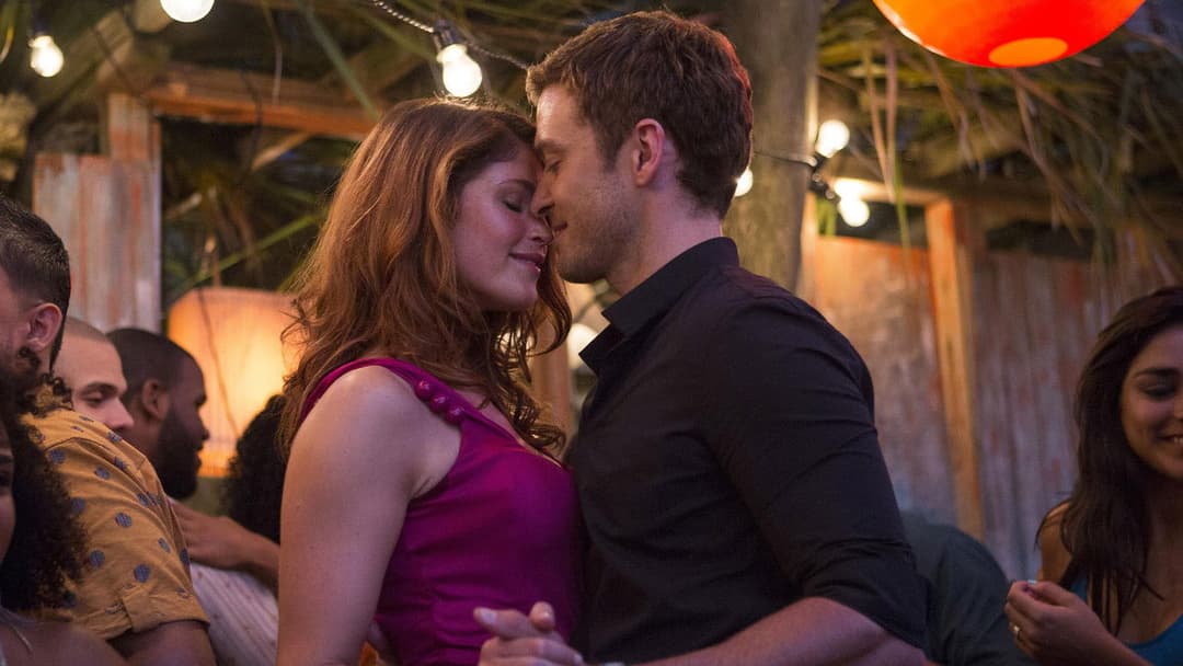 Runner Runner backdrop 1