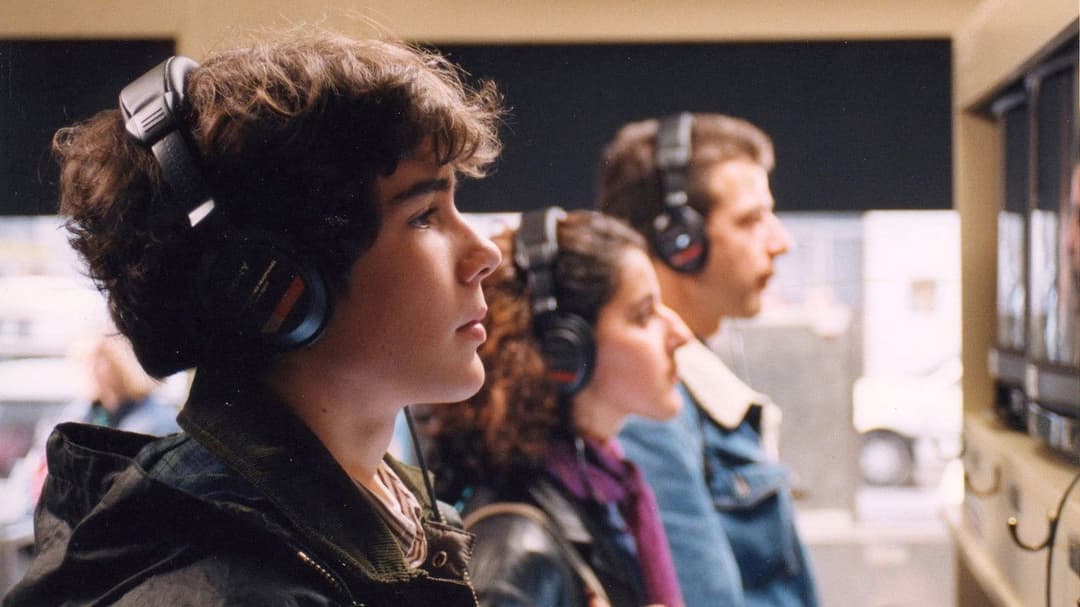 Відео Бенні backdrop 2