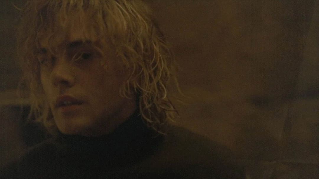 Том на фермі backdrop 14