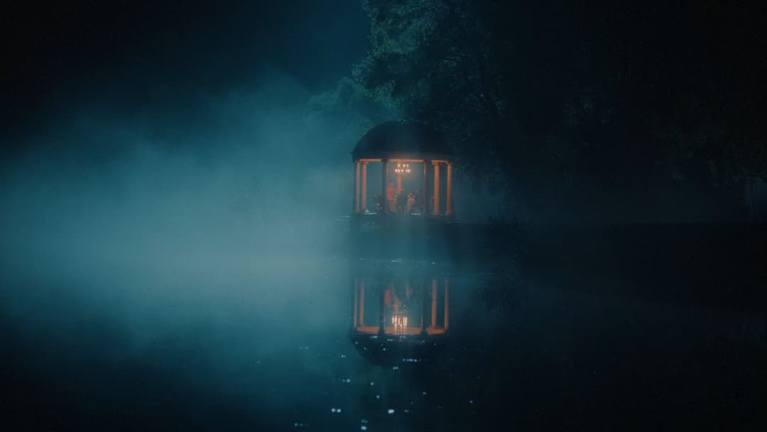 Чутки backdrop 17