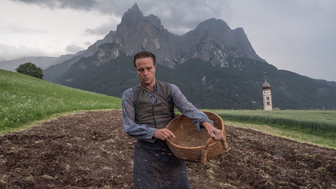 Приховане життя backdrop 5