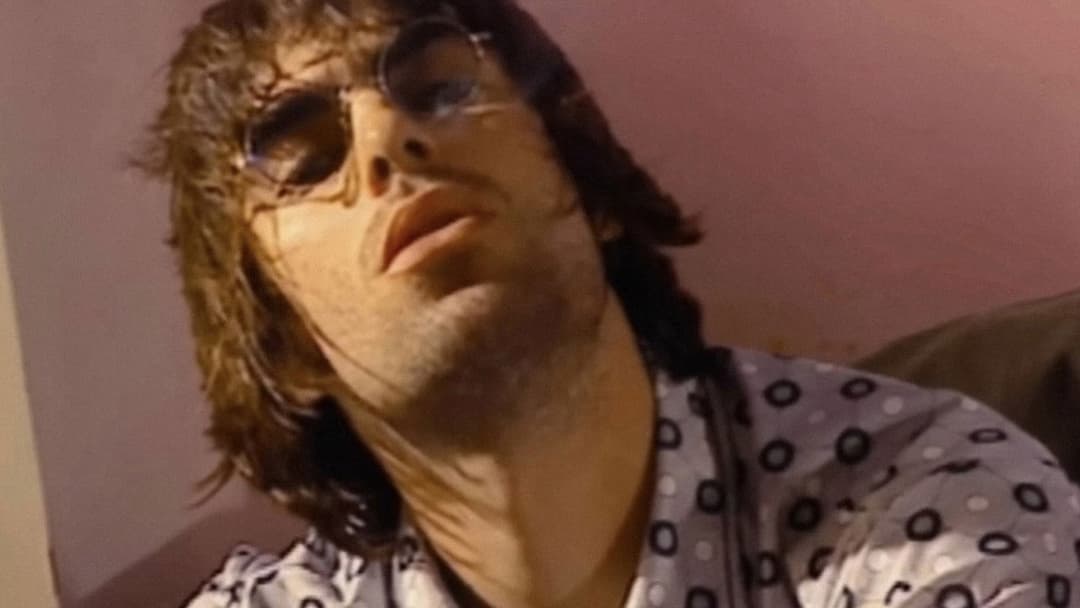 Oasis: Supersonic backdrop 4