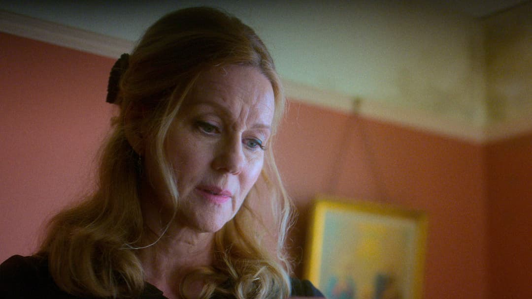 The Miracle Club backdrop 13