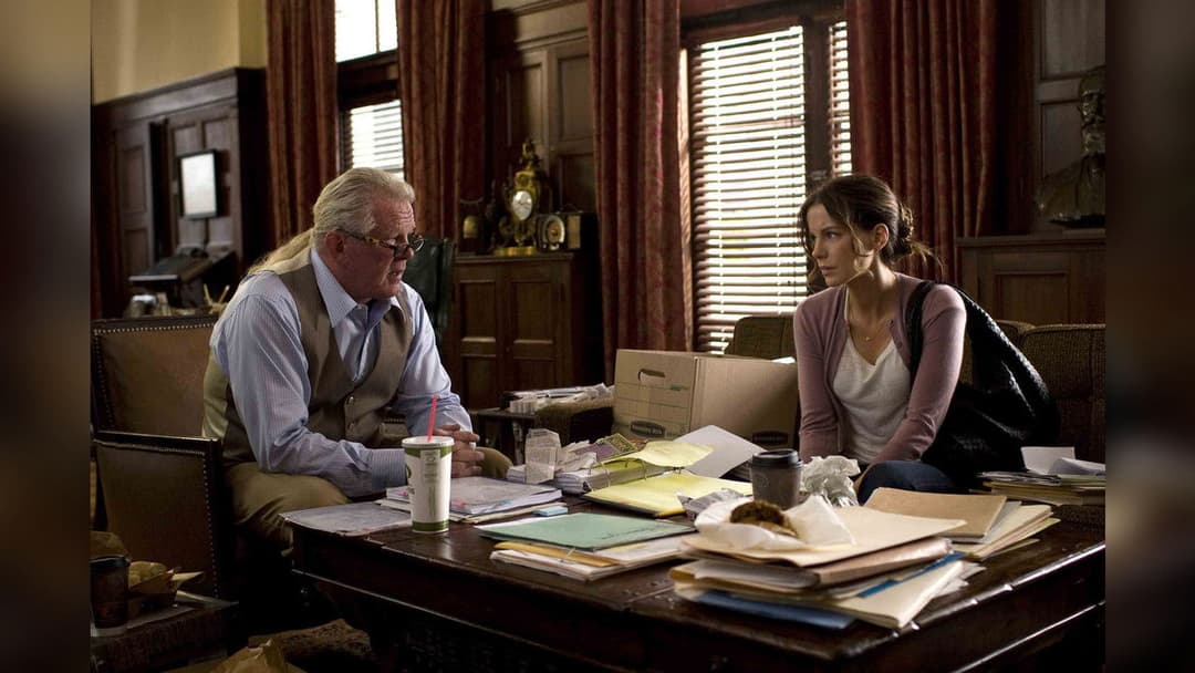 Нова спроба Кейт МакКолл backdrop 4