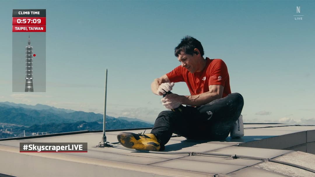 Skyscraper Live backdrop 10