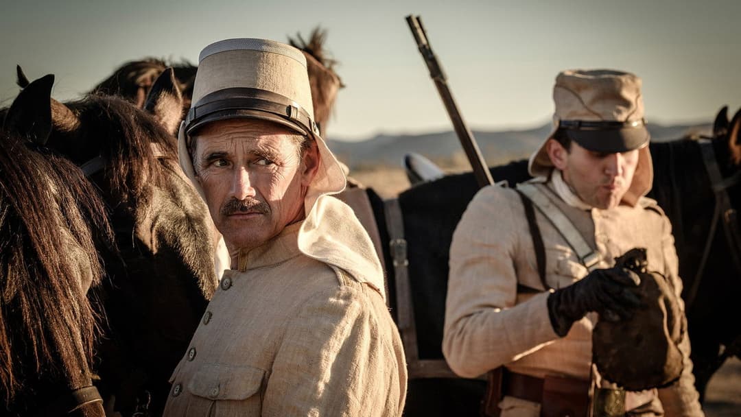 В очікуванні варварів backdrop 2