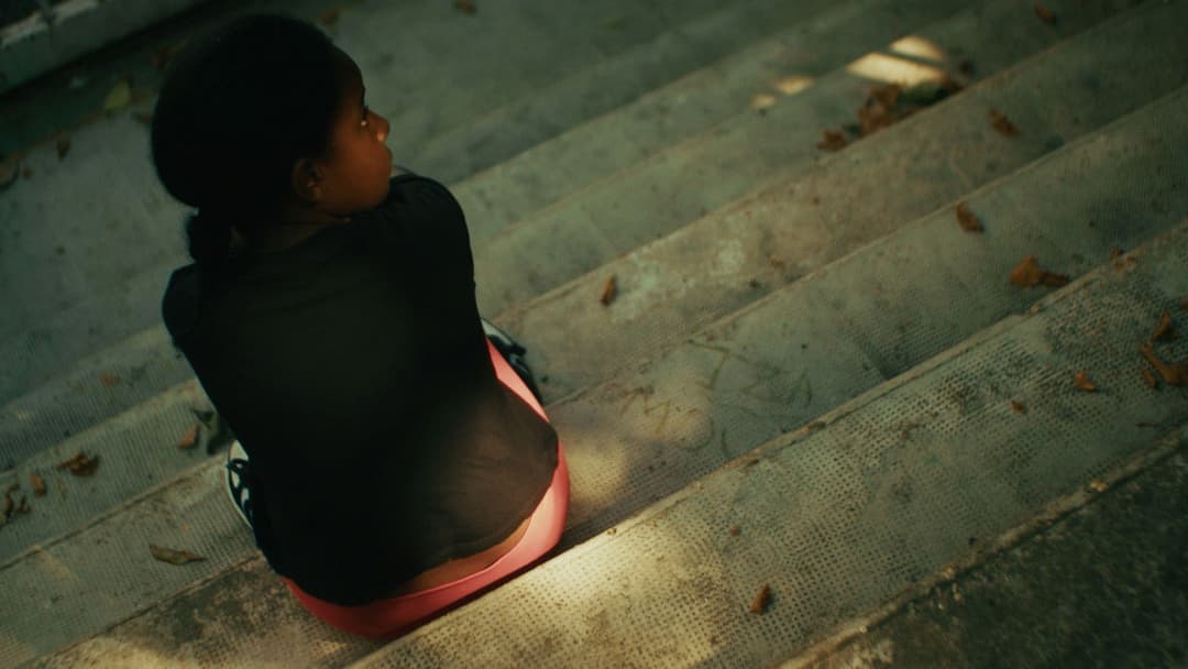 Notre Enfance backdrop 4