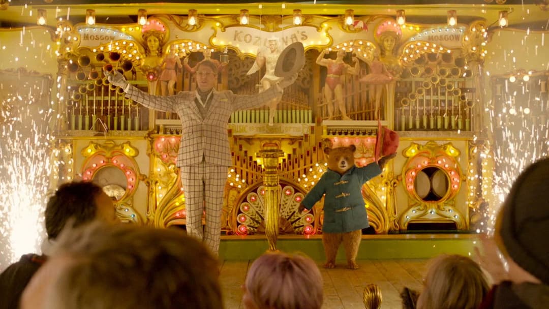 Paddington 2 backdrop 12