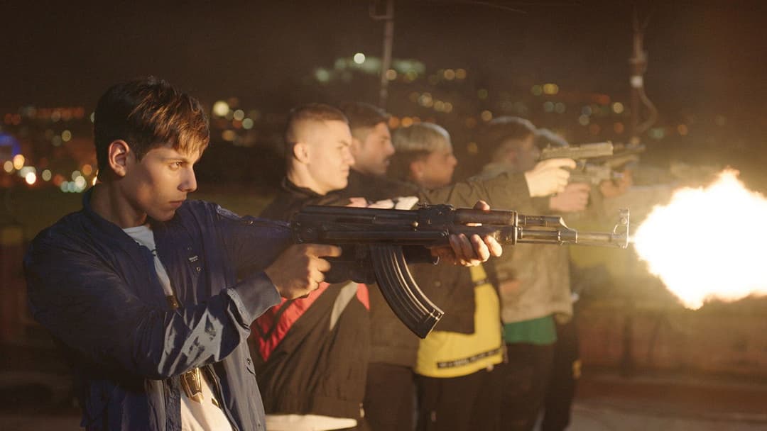 Paranza - Der Clan der Kinder backdrop 7