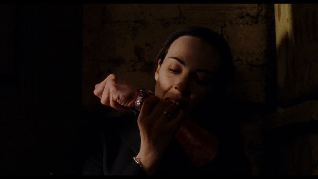 В моїй шкірі backdrop 12