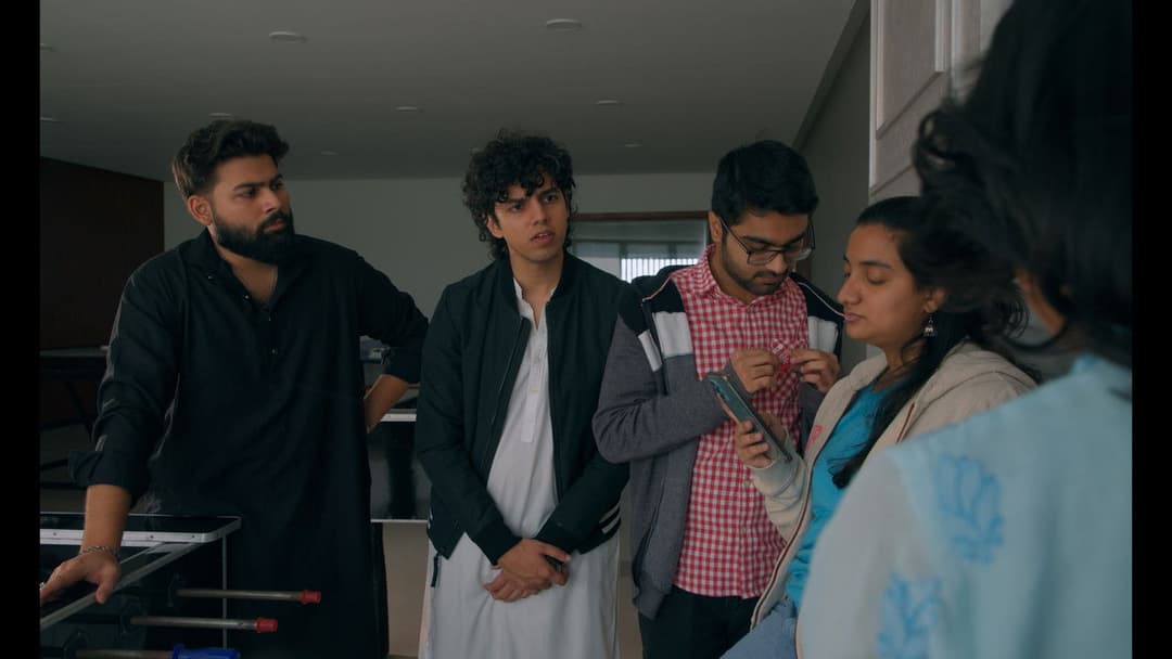 Apna Kya Lena Dena backdrop 4