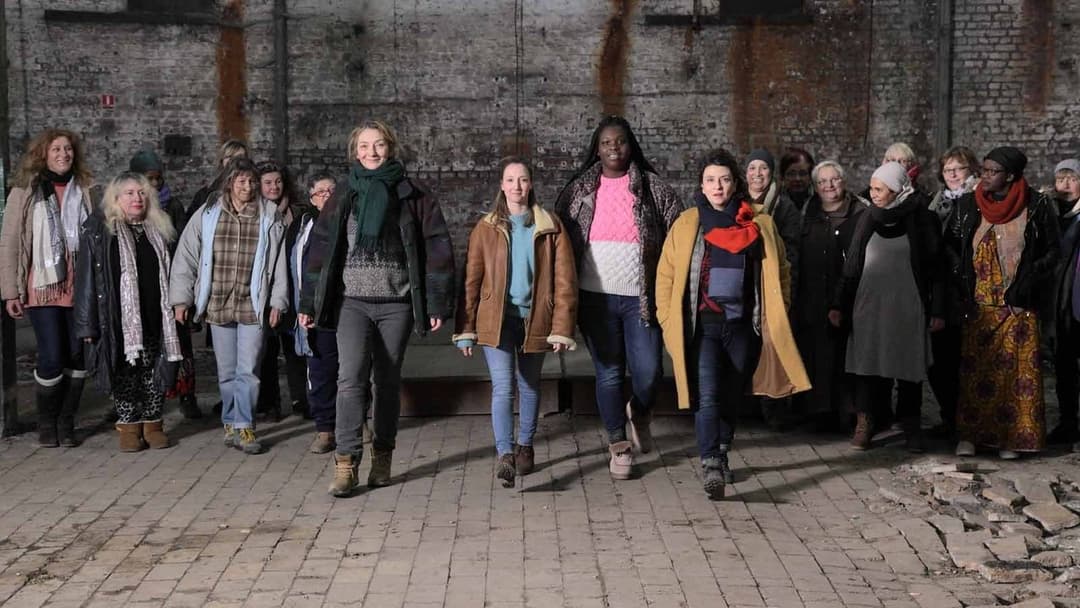 Der Glanz der Unsichtbaren backdrop 2