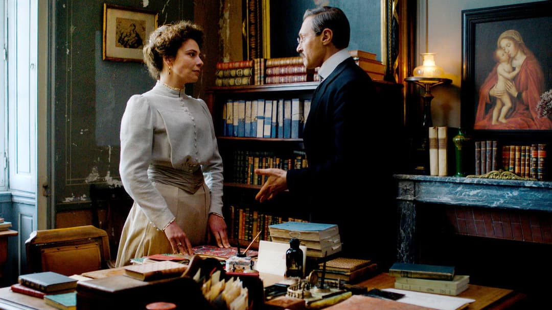 La nouvelle femme backdrop 10