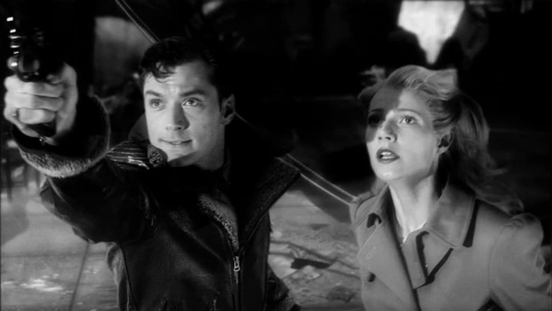 Sky Captain and the World of Tomorrow backdrop 12